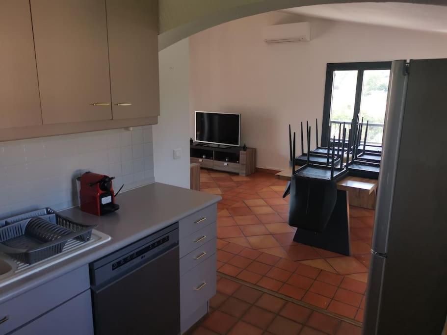 Haut De Villa Renovee En 2023 Saint-Maime Екстер'єр фото