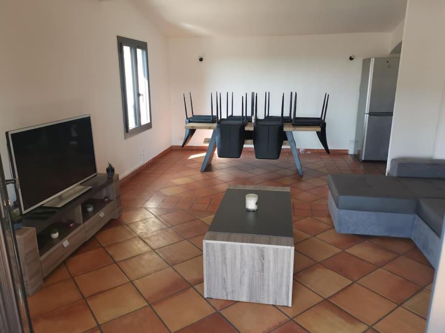 Haut De Villa Renovee En 2023 Saint-Maime Екстер'єр фото